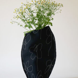 Grand vase en tissu